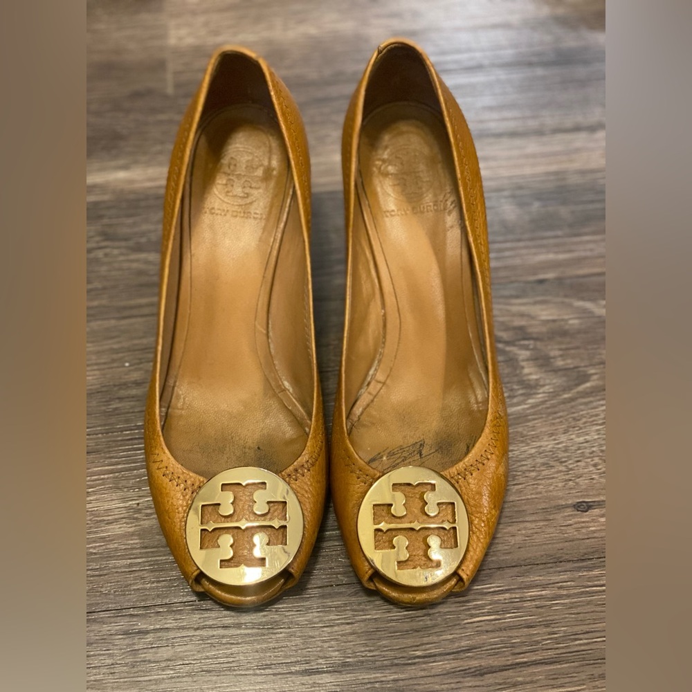 Used Tory Burch high heel
